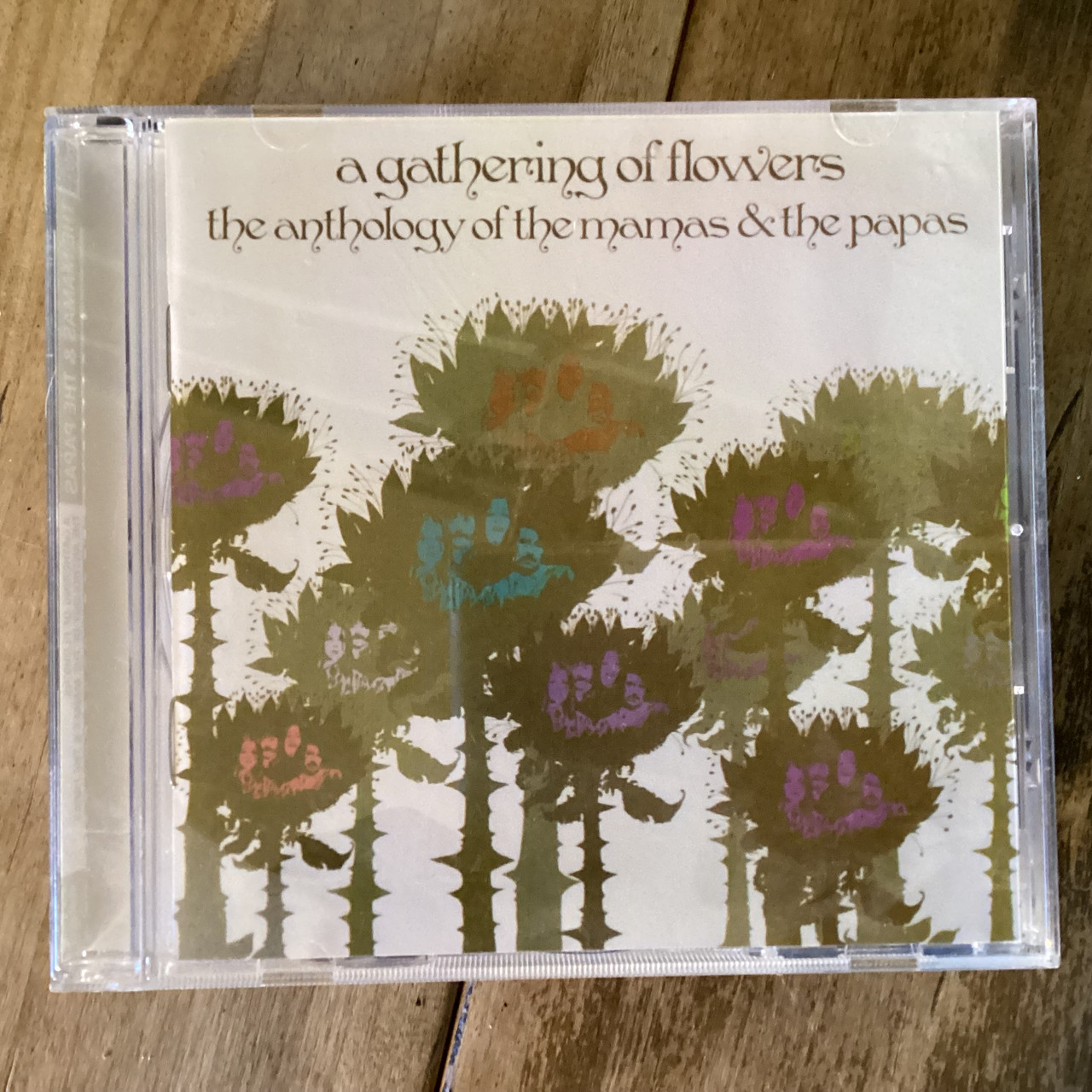 CD COMPACT DISC -The Mamas and Papas - A gathering of flowers -  COMPACT DISC