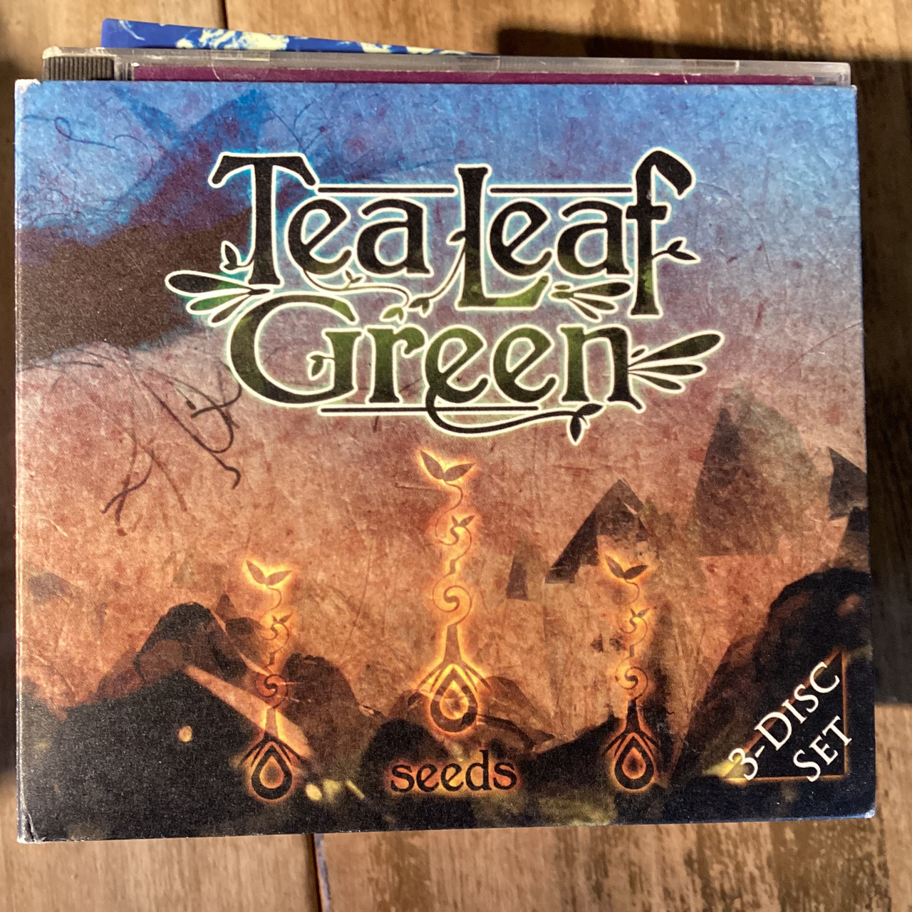 CD COMPACT DISC - Tea Leaf Green - Seeds  - TRIPLE COMPACT DISC CD COMPACT DISC - Tea Leaf Green - Seeds  - TRIPLE COMPACT DISC