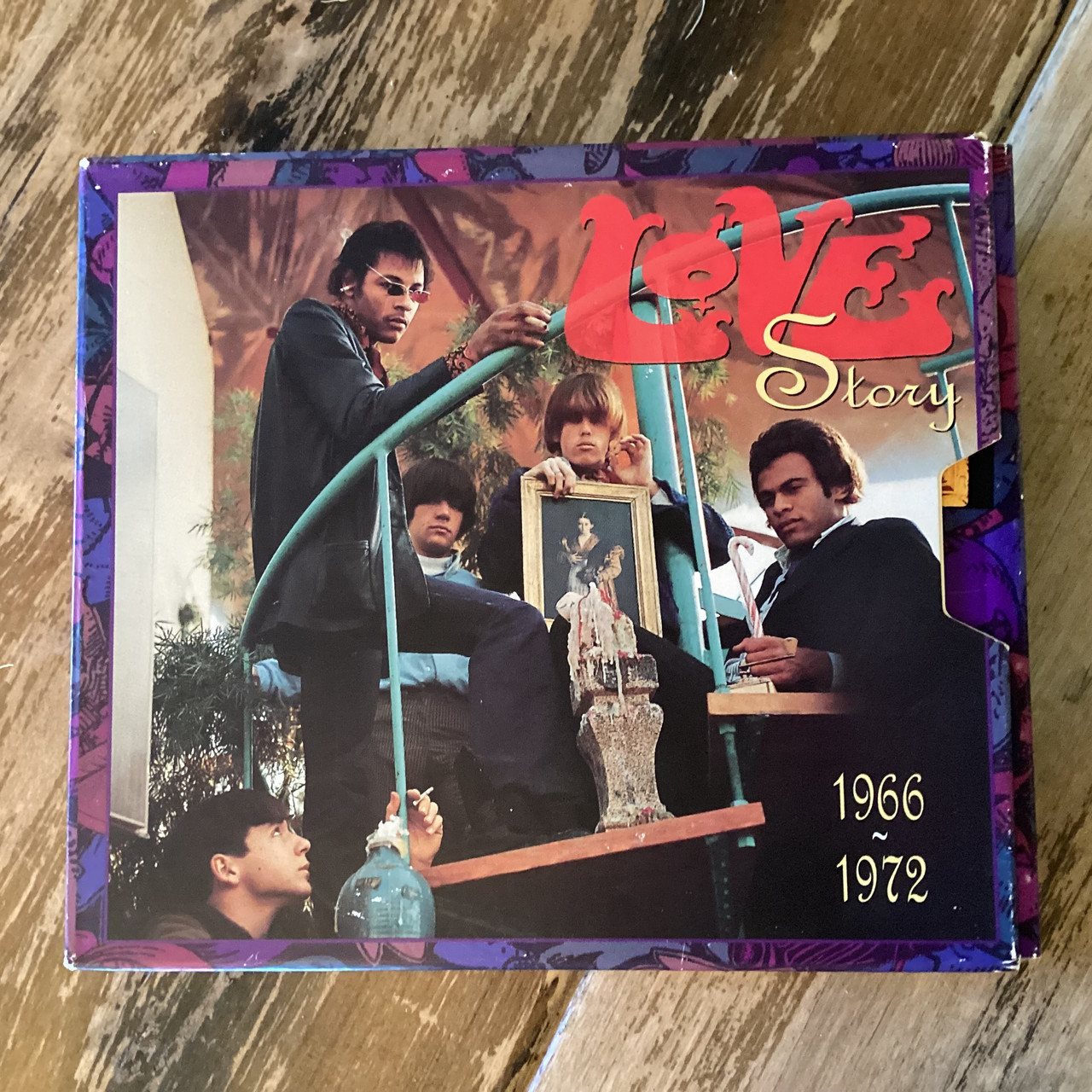 CD COMPACT DISC - Love - Love Story (1966 ~ 1972) - DOUBLE COMPACT DISC CD COMPACT DISC - Love - Love Story (1966 ~ 1972) - DOUBLE COMPACT DISC