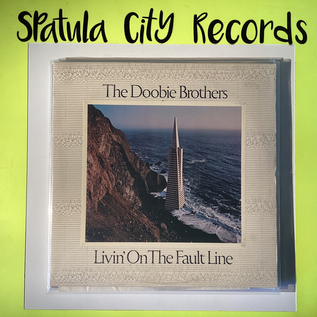 The Doobie Brothers - Livin' on the Fault Line - vinyl record album LP