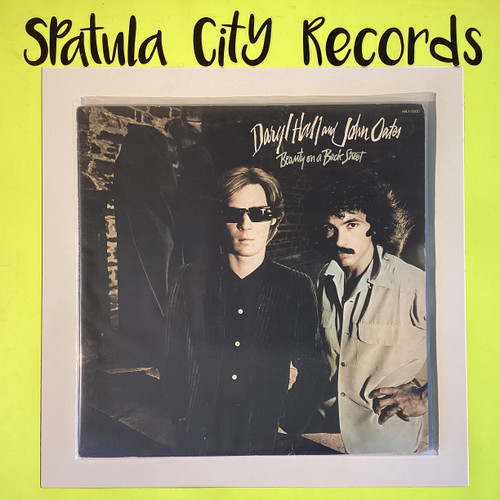 Daryl Hall And John Oates ‎– Beauty On A Back Street  - vinyl record album LP