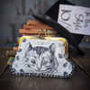 A Grin Without A Cat Purse