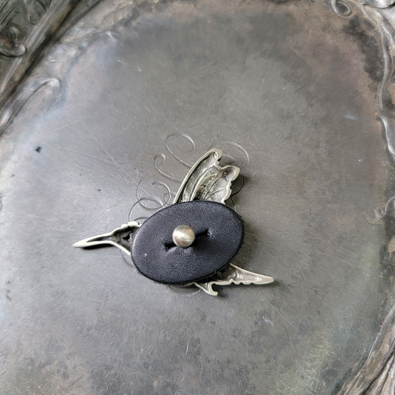 Filigree Hummingbird Stud Button