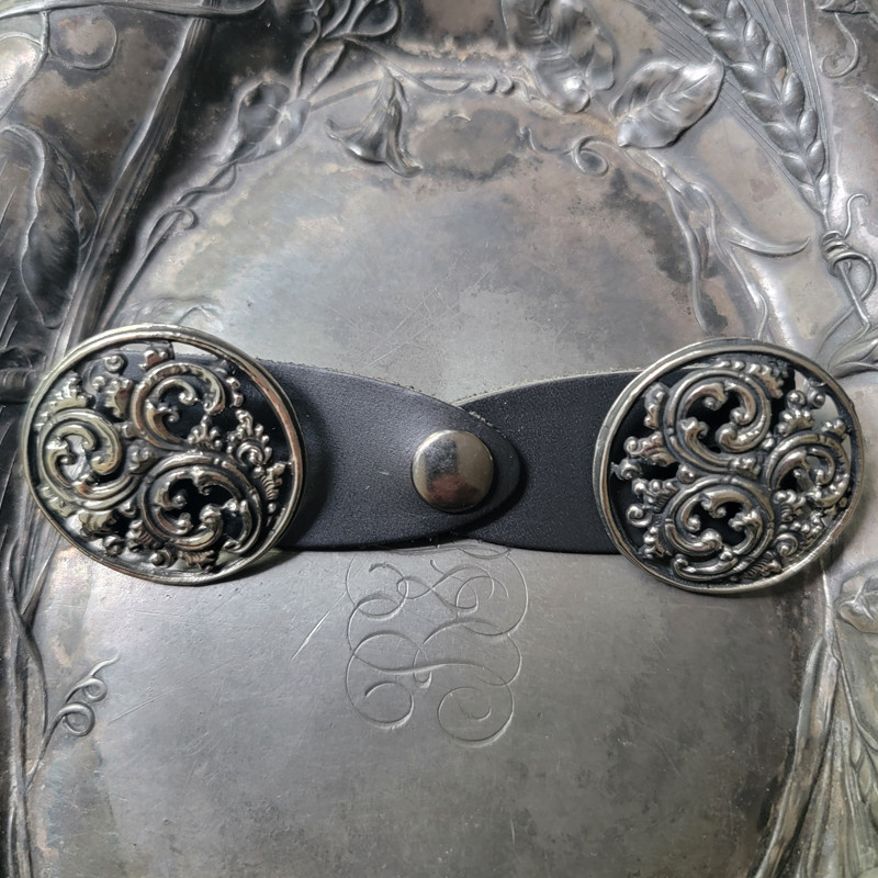 Neo-Baroque Latch 