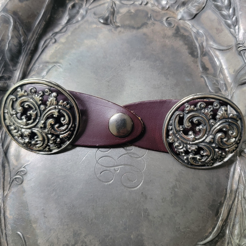 Neo-Baroque Latch 