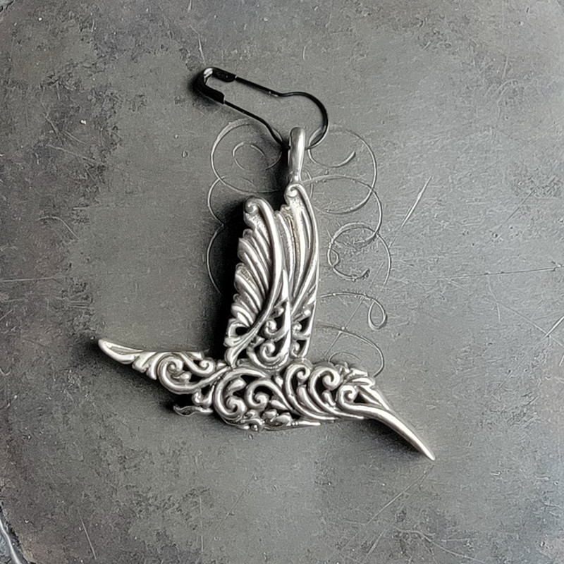 Hummingbird Row Marker