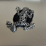 Filigree Tree Frog Stud Button