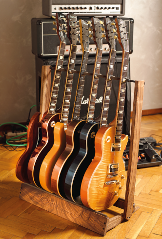The CrossCurve™ Deluxe Single Wood Guitar Stand