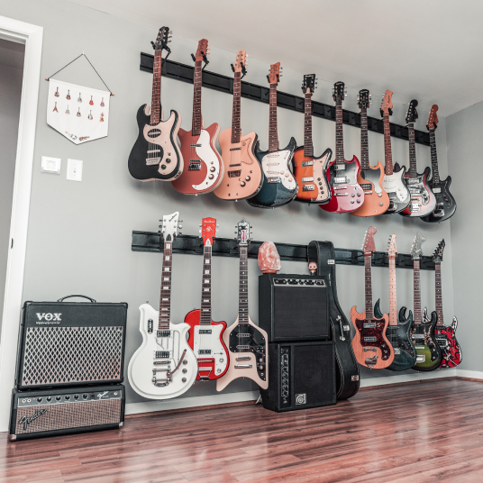 Adjustable Guitar Display Rack