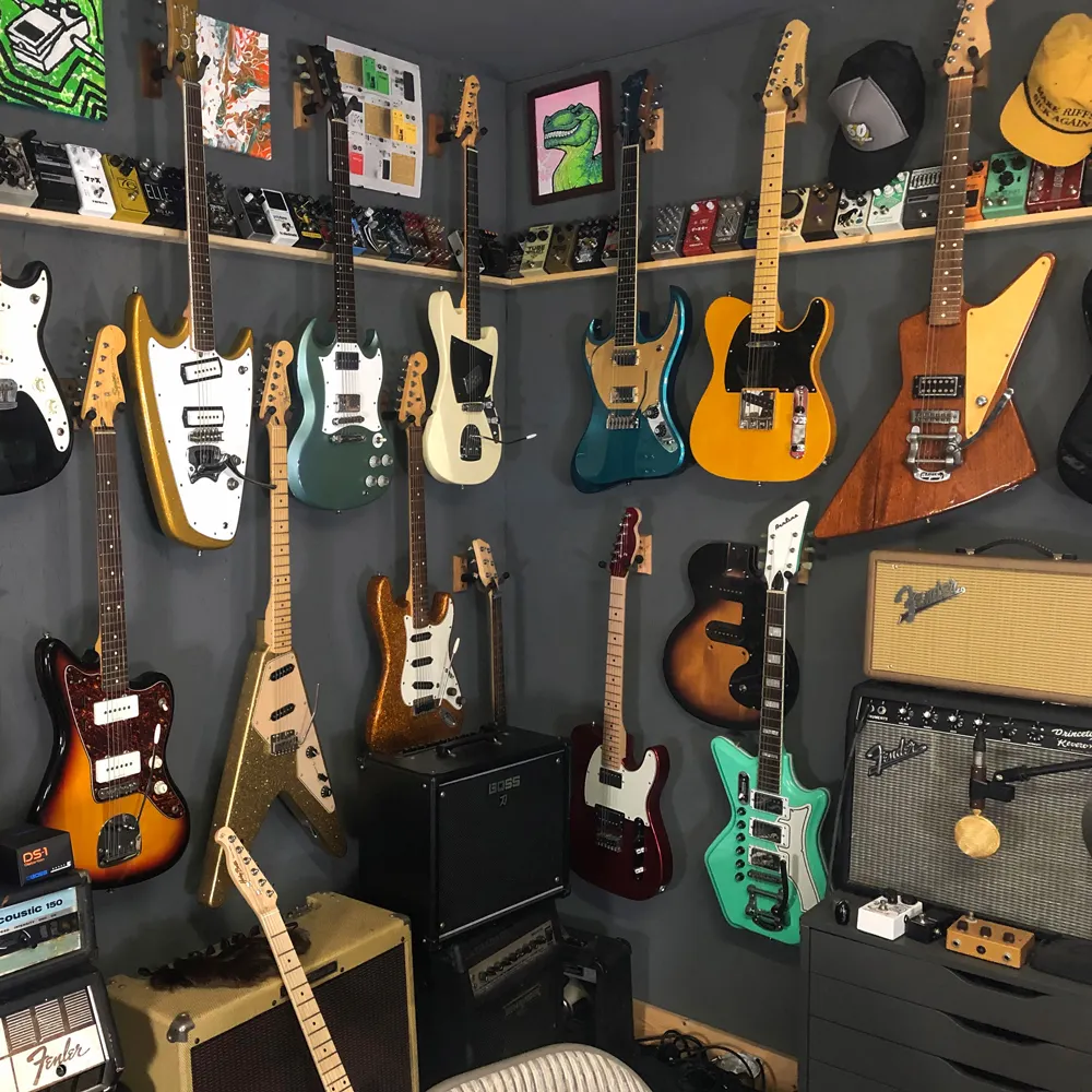 Guitar Wall Mounts - American Music Furniture