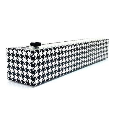 https://cdn11.bigcommerce.com/s-5r8mvh/products/169/images/1208/4013-Houndstooth-Beauty-01__85579.1586552305.1280.1280__52325.1638352082.386.513.jpg?c=2