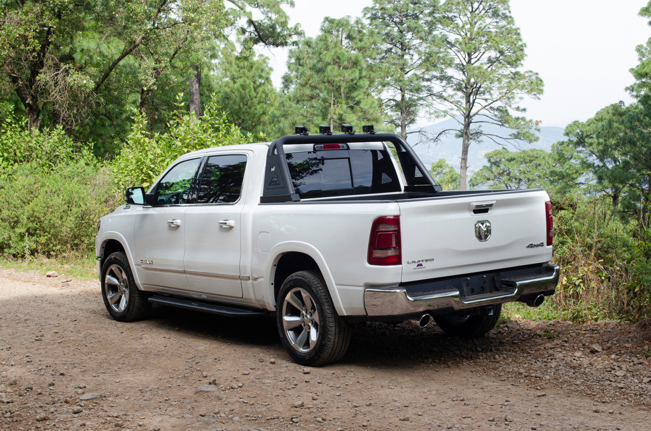 Go Rhino - D64306T | Dominator Xtreme Side Steps | Offroad Alliance