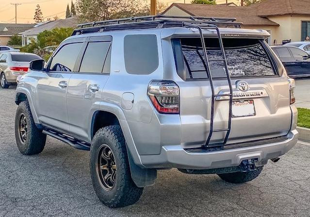 GOBI 4Runner Stealth Rack w/ Light Bar Setup Offroad Alliance