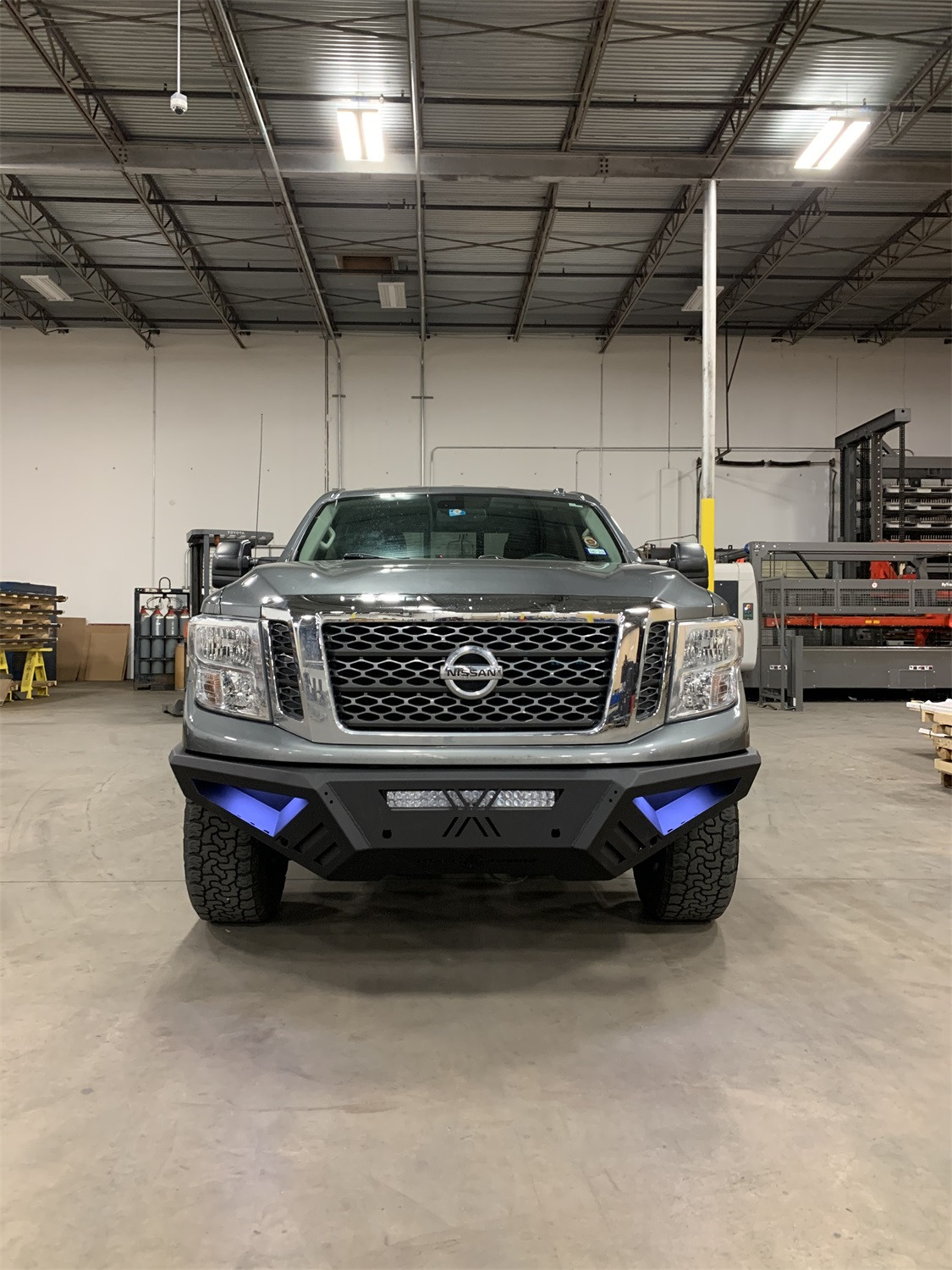 Road Armor 7162XF0B | Nissan Titan XD Spartan Front Bumper