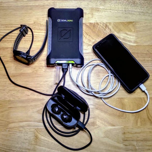 スマホアクセサリー GOAL ZERO Venture 75 Power Bank Amazon.com: Goal Zero Venture 75 Portable Charger Power Bank