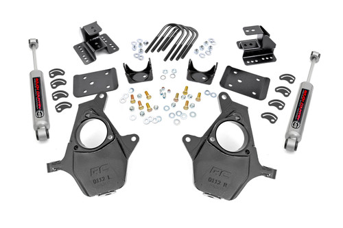 Rough Country 2 in. Lowering Kit, 4 in. Rear Lowering, Alum/Stamped Knuckle for Chevy/GMC 1500 14-18 - 71630