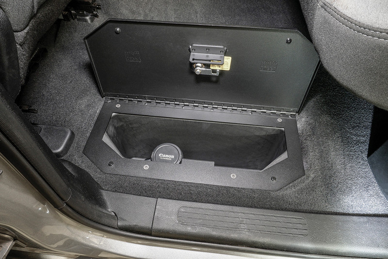Tuffy Security In-Floor Locking Cargo Lid for 19-26 1500 Crew Cab, (excl. Classic) (Pair) - 414-01