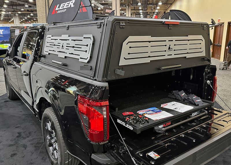 LEER NexCap Modular Truck Cap