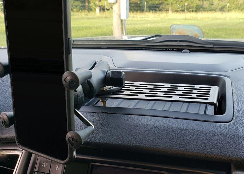 BuiltRight Dash Mount Kit: 19-23 Ranger