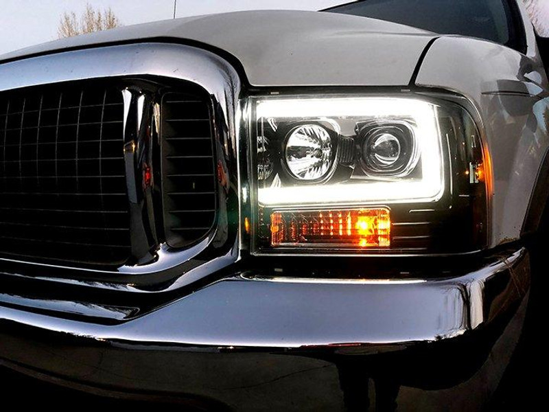 Projector Headlights w/ OLED Halos DRL - 2005-2007 Super Duty