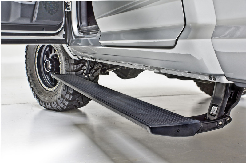 AMP Research 18-19 Dodge Durango, All Cabs, PowerStep Plug-N-Play System - 76335-01A