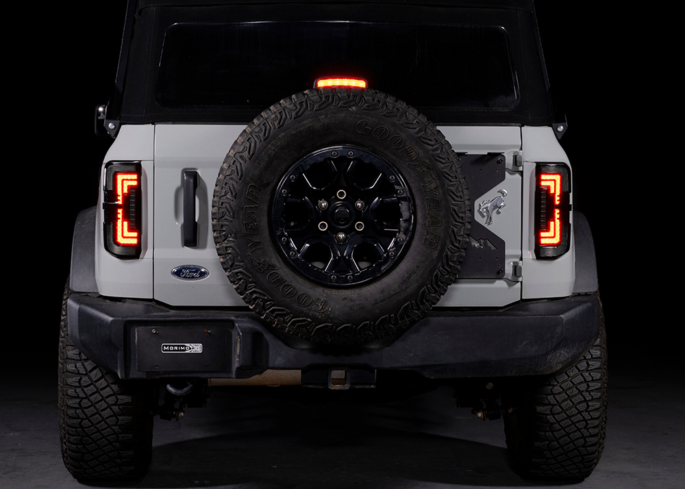 mm-bronco-xb-tail-lights-