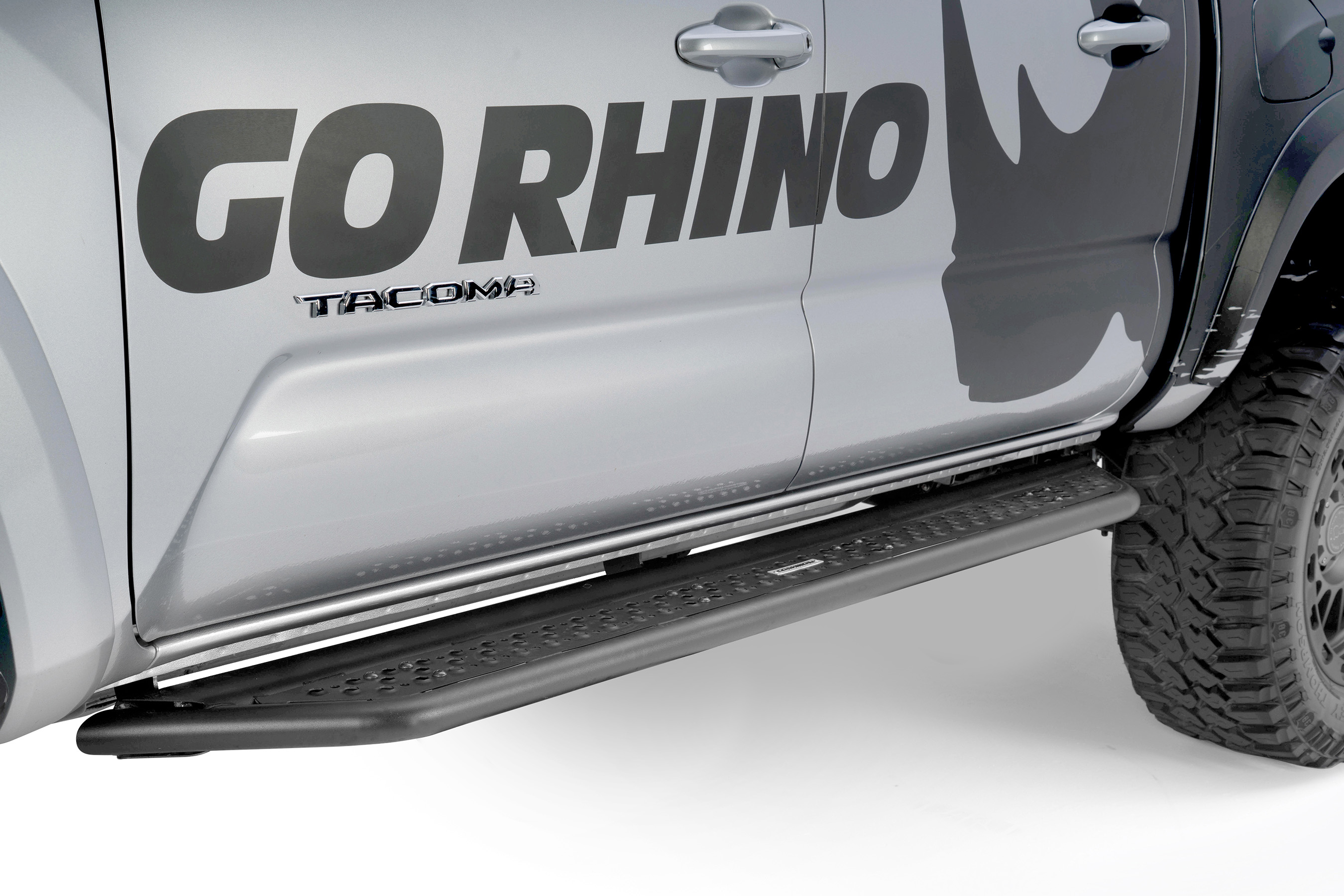富士5　ステップマニュアル、コリオ Go Rhino - D64429T | Dominator Xtreme Side Steps | Offroad Alliance