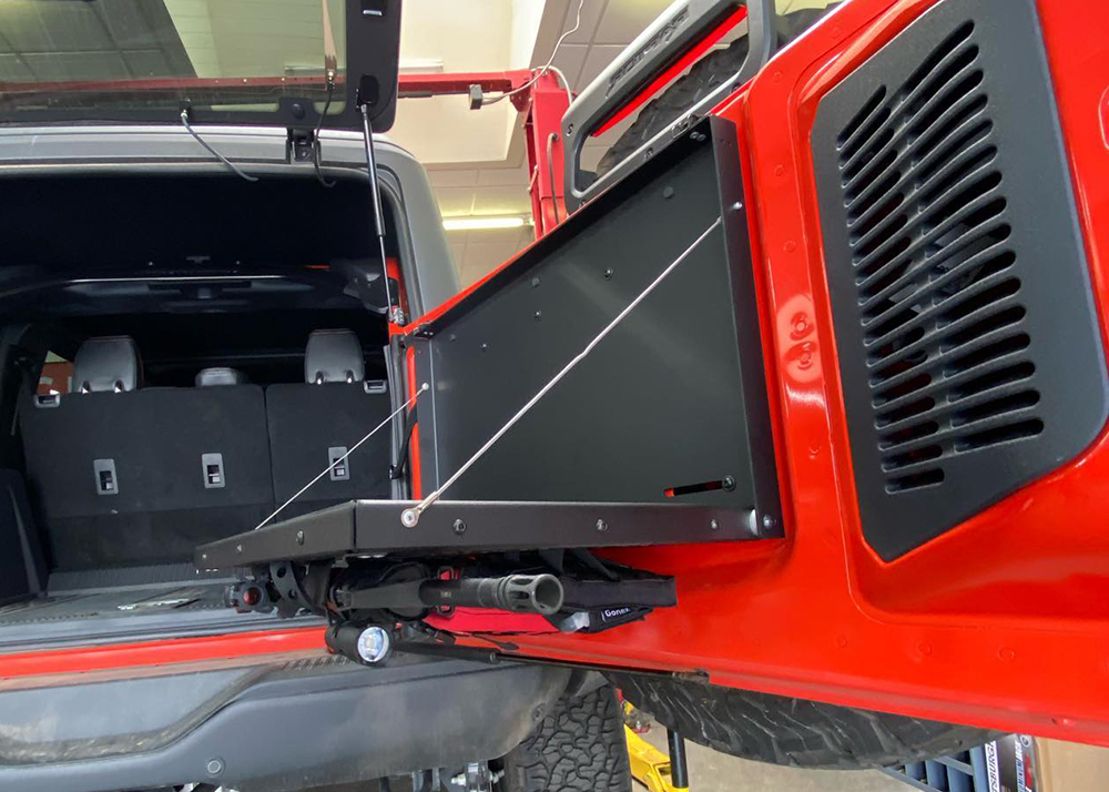 Foutz 21+ Bronco Adapt-A-Panel Tailgate Fold Down Table Kit