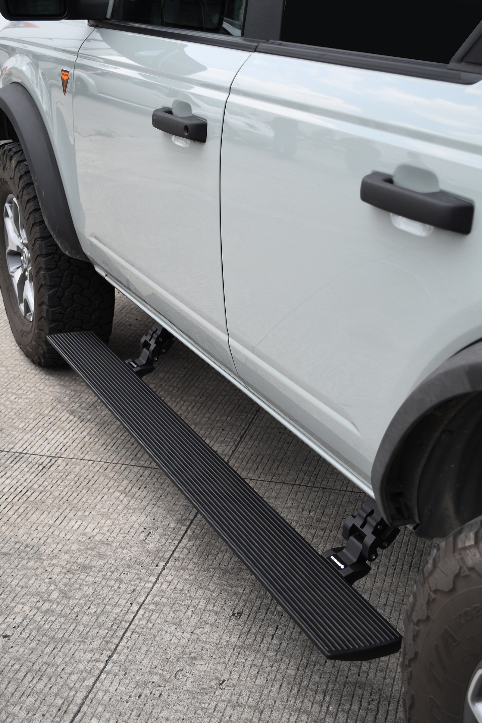 GR_eBoard_20412974PC_Bronco-