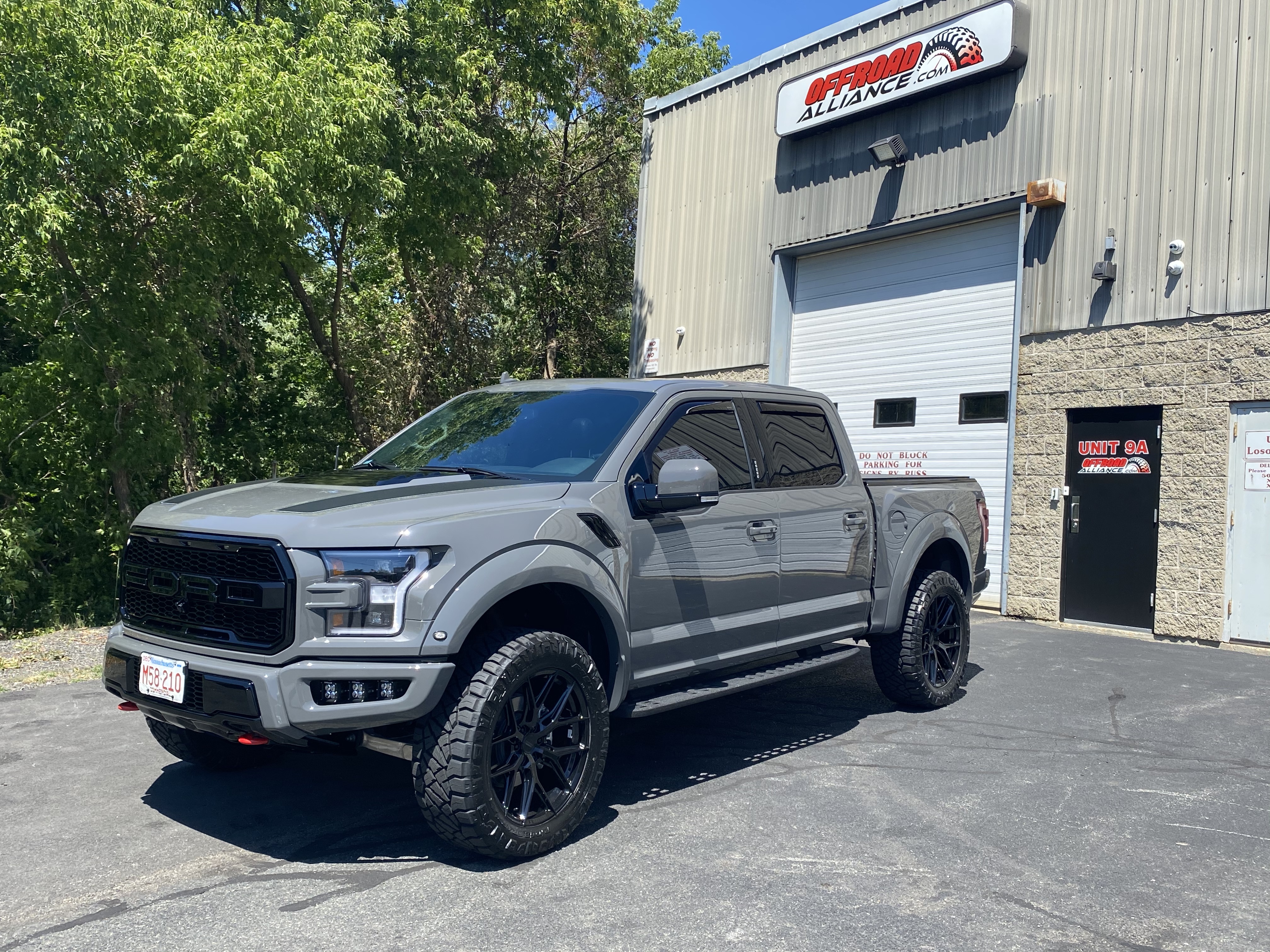 Leadfoot Gray Raptor