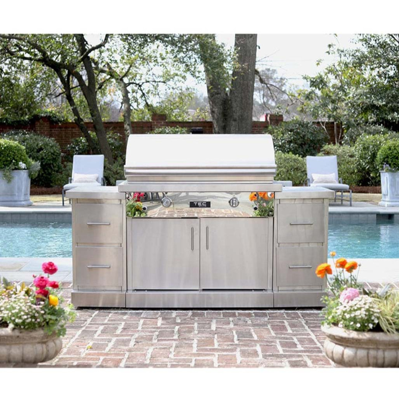 https://cdn11.bigcommerce.com/s-5rzebitmg/images/stencil/1280x1280/products/3102/34027/tec-grills-44-sterling-patio-fr-infrared-gas-grill-on-stainless-steel-island-29613876052086_1200x__37932.1689112419.jpg?c=2