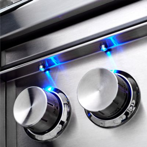 Lynx Grills 30" Professional Freestanding Gas Grill with 1 Infrared Burner | Beautiful illumination—blue-lit control knobs