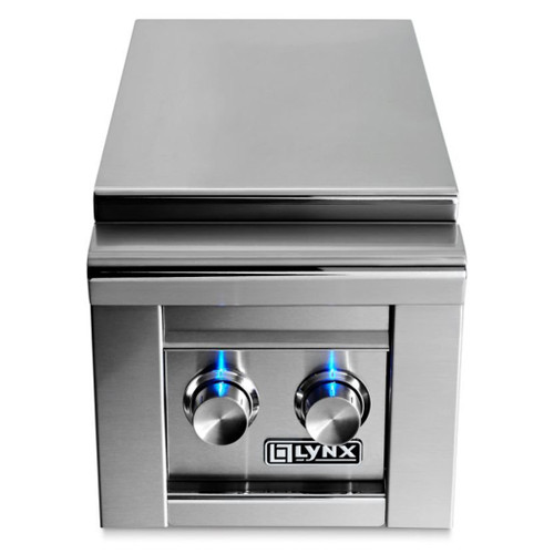 Lynx Grills Professional Built-In Double Side Burner | Striking illumination—backlit blue control knobs