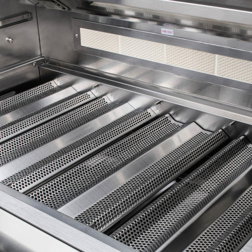 Blaze LTE 32" Marine Grade 4 Burner Built-In Gas Grill | Flame stabilizing grids minimize flare-ups while adding a grilled flavor Blaze LTE 32" Marine Grade 4 Burner Built-In Gas Grill | Flame stabilizing grids minimize flare-ups while adding a grilled flavor