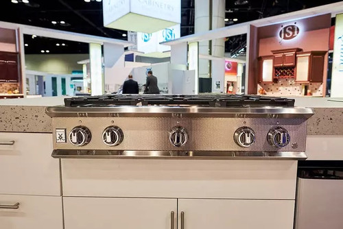 Hestan KRT Series 36" 4 Burner Gas Rangetop - Steeletto View 1