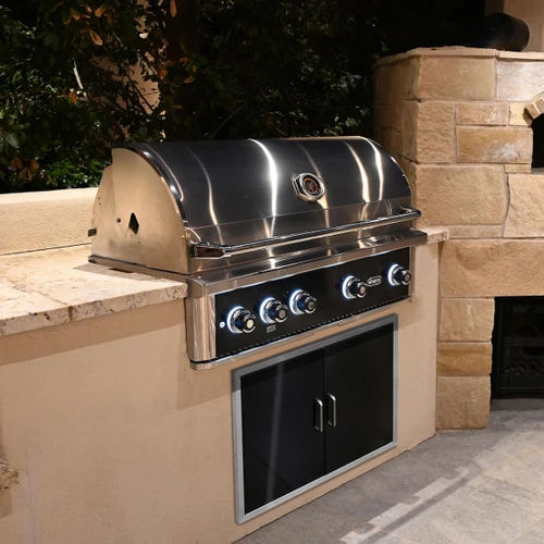 Wildfire Ranch Pro 42-Inch Black Stainless Steel Gas Grill | Black 304 Stainless Steel