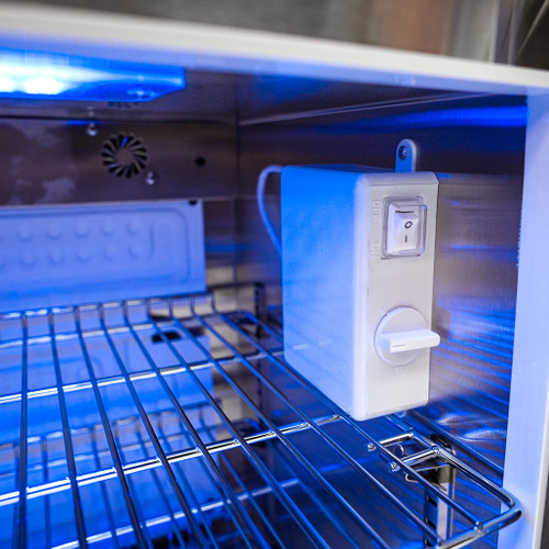 Mont Alpi 400 Deluxe Island with Beverage Center | Temperature Control