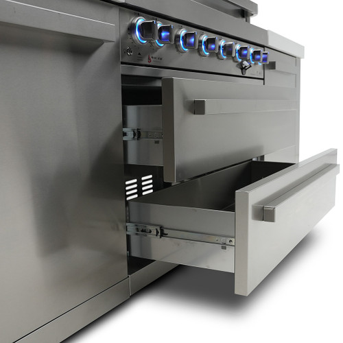 Mont Alpi 6-Burner Island with a 90-Degree Corner | Gliding rubber castor wheels and leveling feet