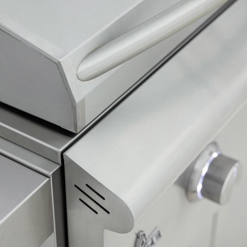 Blaze 30" LTE+ Built-In Gas Griddle | This Blaze built-in gas griddle is equipped with two commercial quality, 304 stainless steel U-shaped burners that each deliver 18,000 BTUs