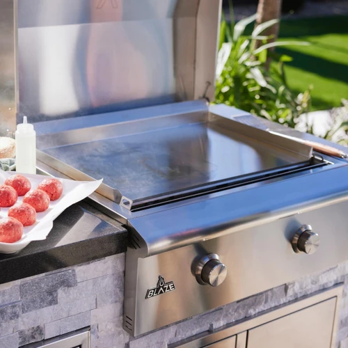 Blaze LTE+ 30-Inch Built-In Gas Griddle | Stainless steel U-shaped burners provide exceptionally even heat across the griddle surface