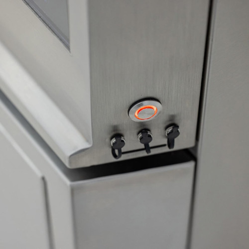 Blaze LTE PRO 40" Built-In Gas Griddle with Cart | Enhanced control panel provides temperature readouts from 3 cooking zones and 3 meat probes Blaze LTE PRO 40" Built-In Gas Griddle with Cart | Enhanced control panel provides temperature readouts from 3 cooking zones and 3 meat probes