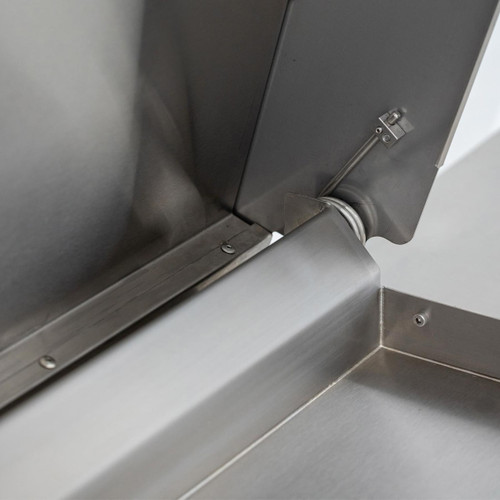 Blaze LTE PRO 40" Built-In Gas Griddle with Cart | Lid is attached to griddle and features a spring-assist mechanism and a rotating, non-slip handle for easy opening and closing Blaze LTE PRO 40" Built-In Gas Griddle with Cart | Lid is attached to griddle and features a spring-assist mechanism and a rotating, non-slip handle for easy opening and closing