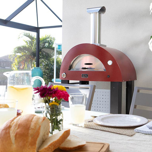 Alfa Moderno 2 Pizze Gas Pizza Oven | Although compact in size, 2 Pizze manages to bake a fragrant pizza, as well as tasty roasts, lasagnas, vegetables and bread in mere minutes.