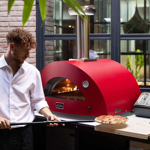 Alfa Moderno 3 Pizze Gas Pizza Oven | The 3 Pizze oven by Alfa gives your dishes a perfect and homogeneous cooking experience by taking advantage of the innovative Full Effect Full Circulation Flue System®.