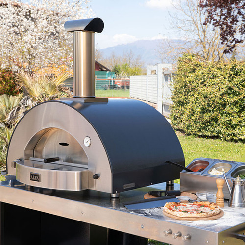 Alfa Classico 4 Pizze Gas Pizza Oven | The stainless steel vault allows you to quickly reach the working temperature and keep it constant and, thanks to the precious ceramic fibre insulation, fuel consumption is reduced to a minimum.