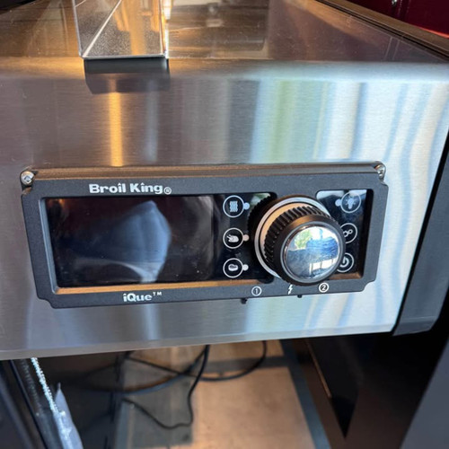 Broil King Regal Q 490 Pro IR Freestanding Gas Grill | Digital Display Broil King Regal Q 490 Pro IR Freestanding Gas Grill | Digital Display