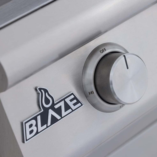 Blaze BCM 25" 3-Burner Built-In Gas Grill | Streamlined control system with simplified knob design allows for precise, independent heat adjustments