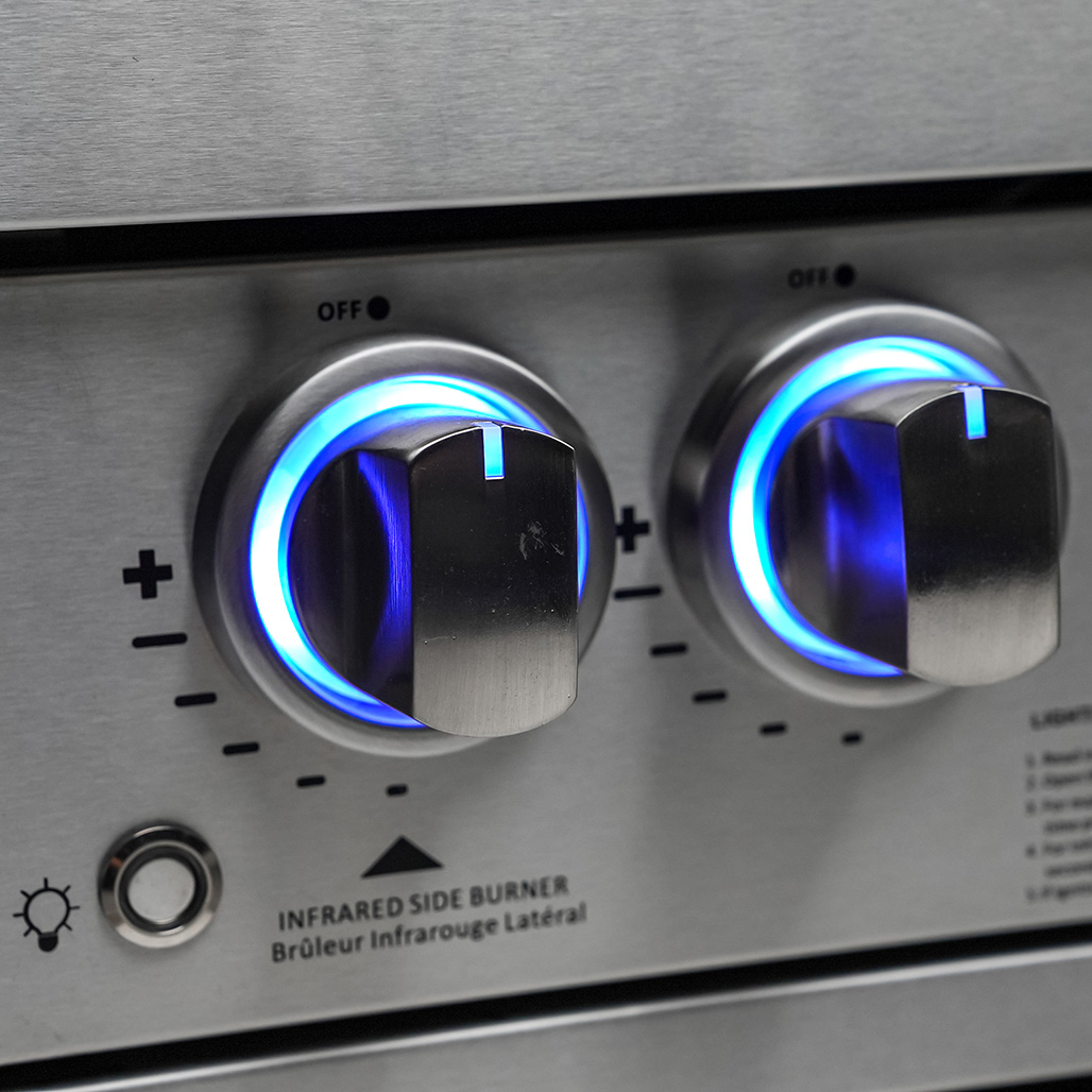 Mont Alpi 805 Outdoor Kitchen Gas Grill Island | On/Off red/blue changing color control knob lights