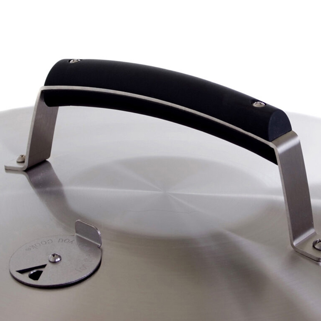 Evo Affinity 30G Outdoor 30" Drop-In Outdoor Gas Cooktop | Lid lets you roast, steam, warm, or smoke foods