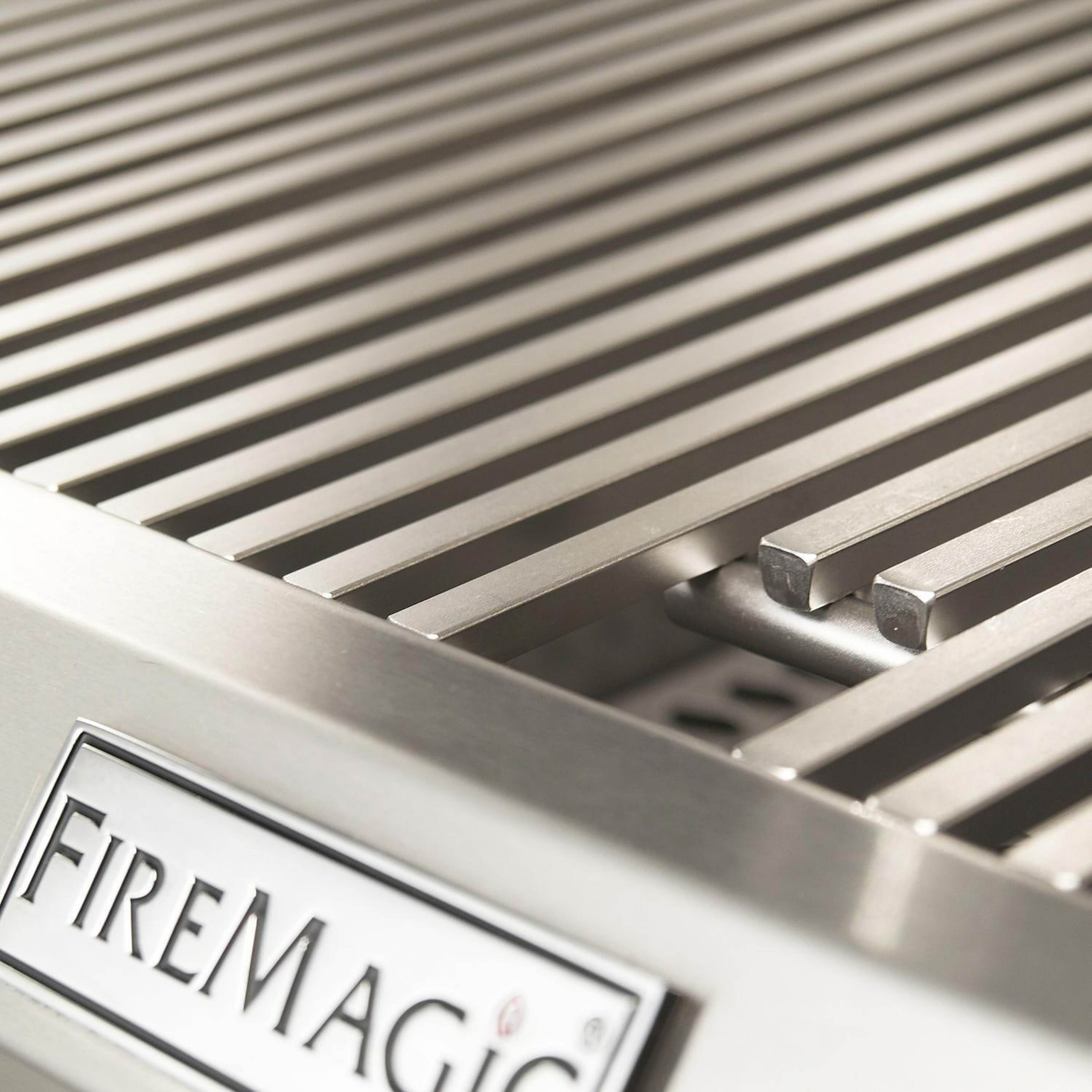 Fire Magic Aurora A660i Built-In 30" Gas Grill - Analog Style with Infrared Burner - Grate